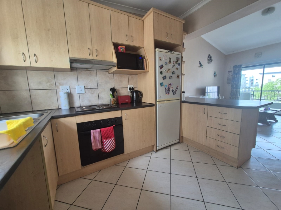 To Let 2 Bedroom Property for Rent in Burgundy Estate Western Cape